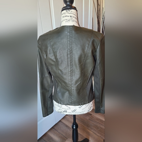 Faux leather jacket - Picture 3 of 4